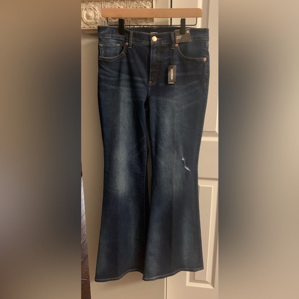 Express 70’s Flare Mid Rise Jeans NWT - Size 8S